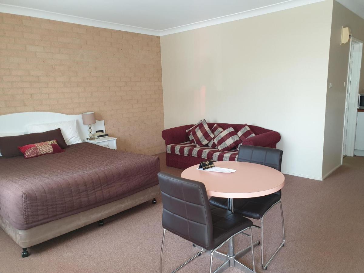 Blayney Central Motel Екстериор снимка